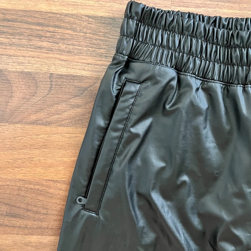 AERIE Offline Real Luxe Faux Vegan Leather Wide Leg Pull On Pants Womens S Black - Picture 3 of 4